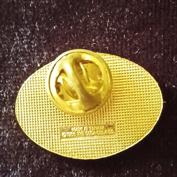 TWO NEAT LAPEL PINS - COCA COLA & VINTAGE PARTY LINE PHONE - Picture 2 of 6